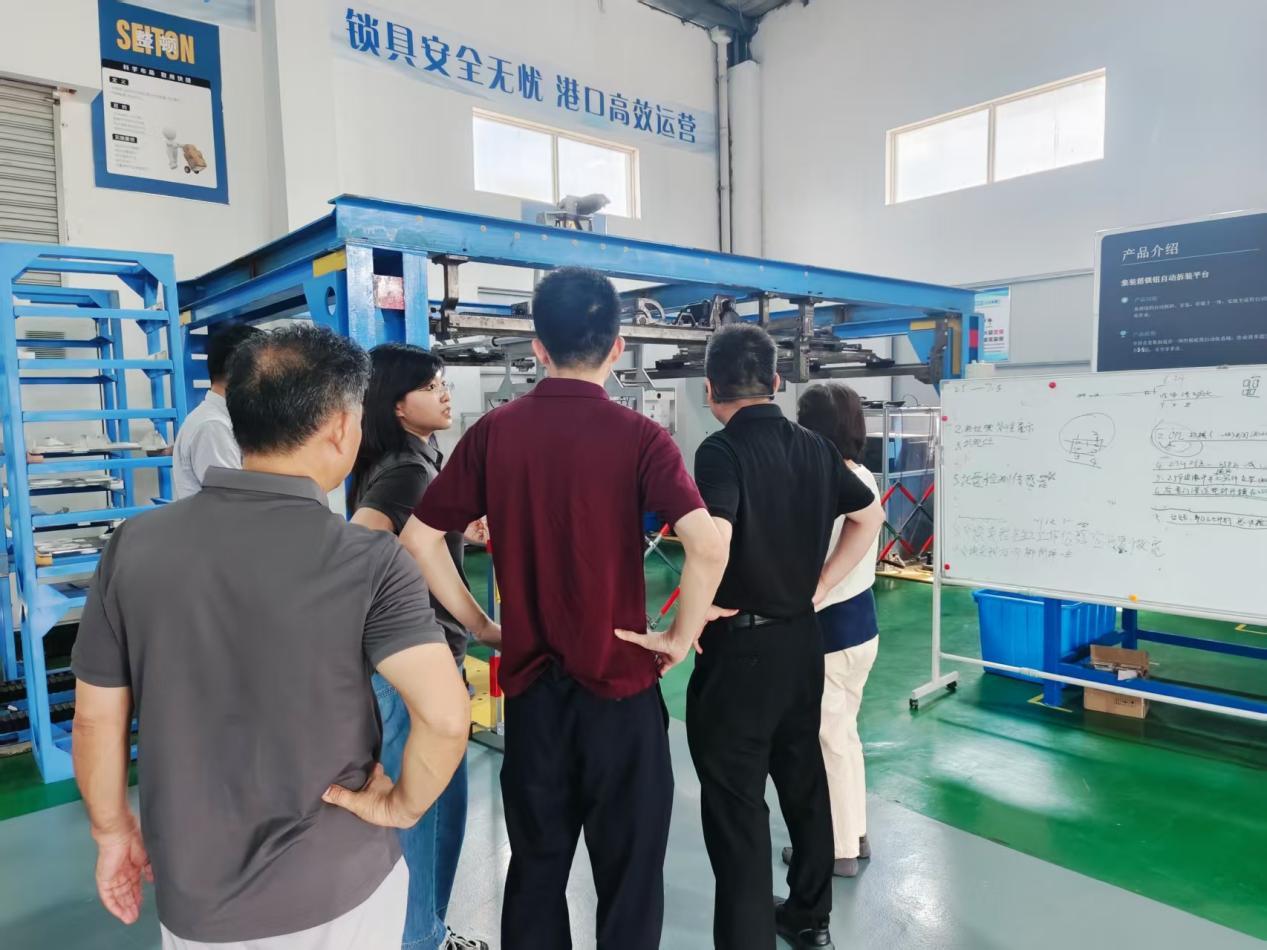 交通运输部水运科学研究院考察团参观九工机器南京研发中心
